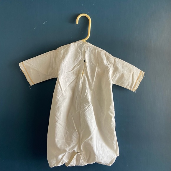 Vintage Baby Infant Smocked Bubble Short Romper White Gathered Antique Bodysuit - Picture 5 of 7